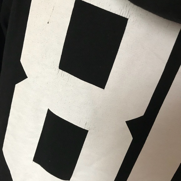 SOLDBlack and white LOVE PINK VS HOODIE SZ S - Picture 6 of 6